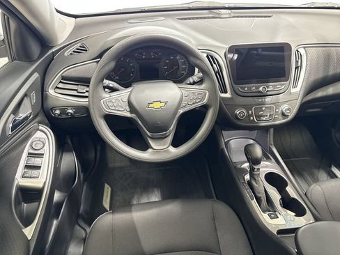 Used 2023 Chevrolet Malibu LS FWD image 14