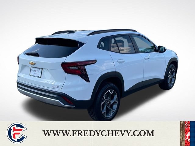 Used 2025 Chevrolet Trax LT FWD image 6