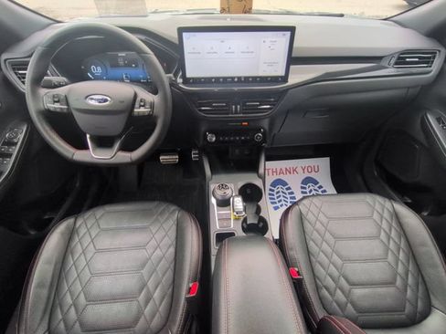 Used 2023 Ford Escape ST-Line Elite w/ Premium Technology Package AWD/4WD image 28