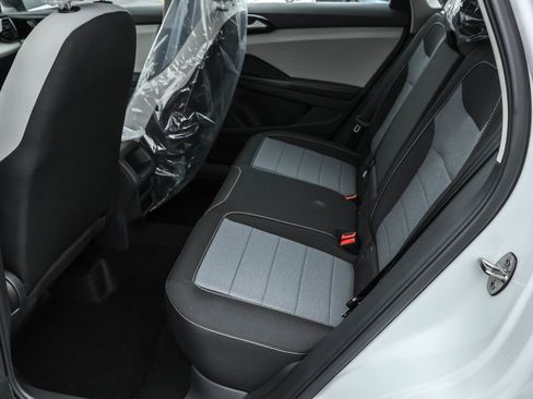 New 2026 Volkswagen Taos S image 31