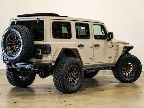 Used 2024 Jeep Wrangler Unlimited Rubicon w/ Technology Group AWD/4WD image 6