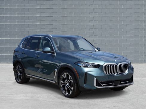 Used 2026 BMW X5 xDrive50e AWD/4WD image 1