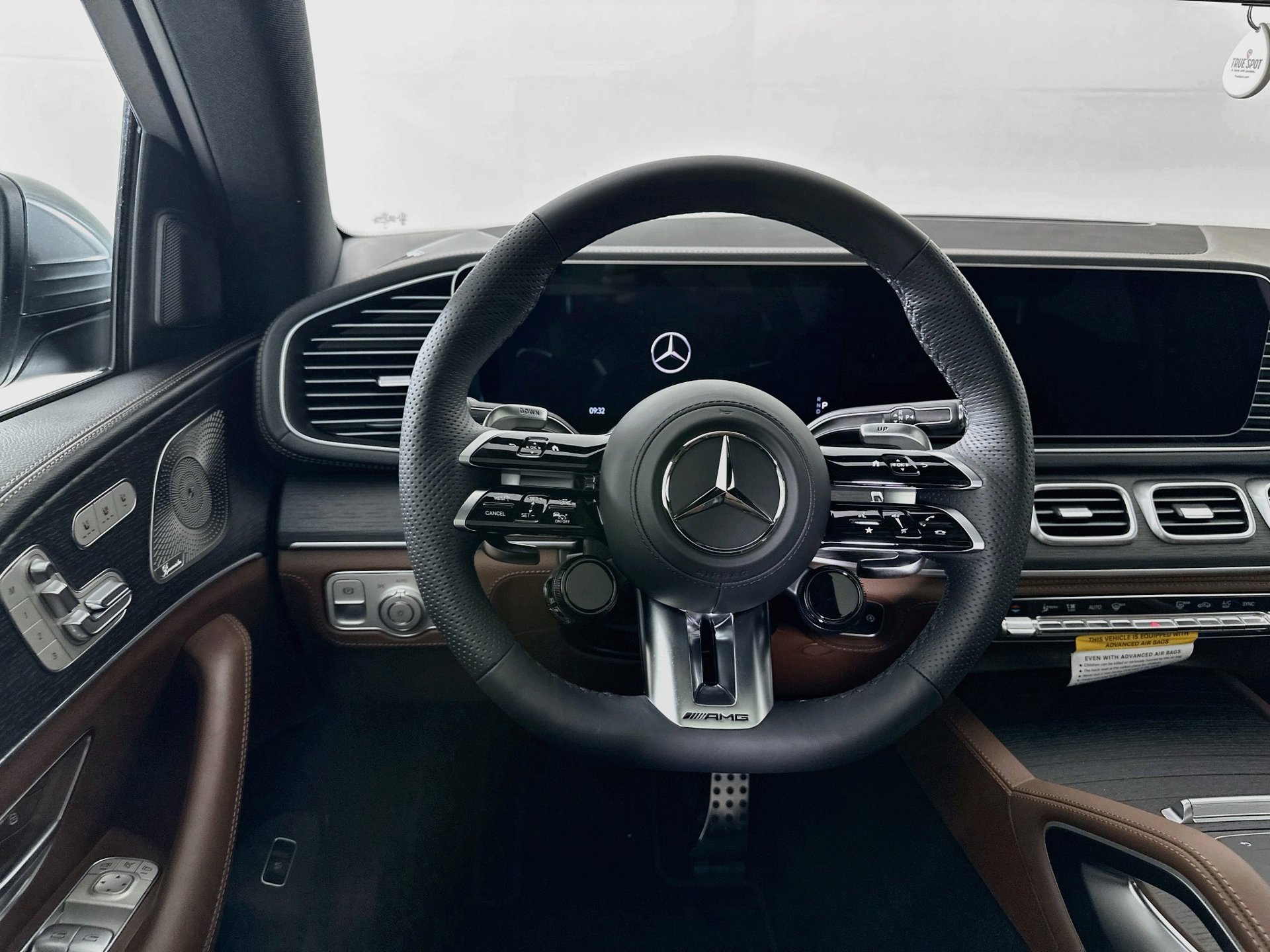 New 2026 Mercedes-Benz GLE 53 AMG 4MATIC Coupe image 25