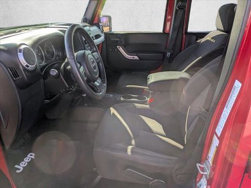 Used 2013 Jeep Wrangler Unlimited Sahara w/ Max Tow Pkg image 13