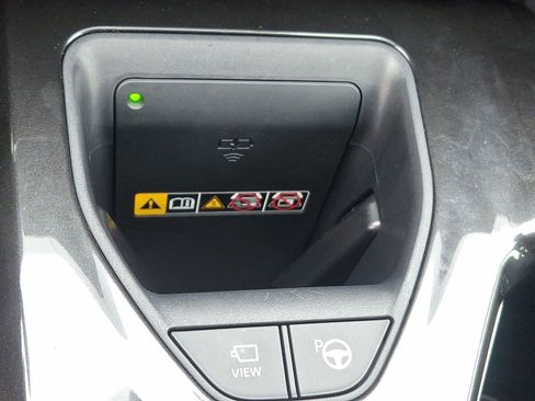 Certified 2025 Toyota Crown Platinum image 27