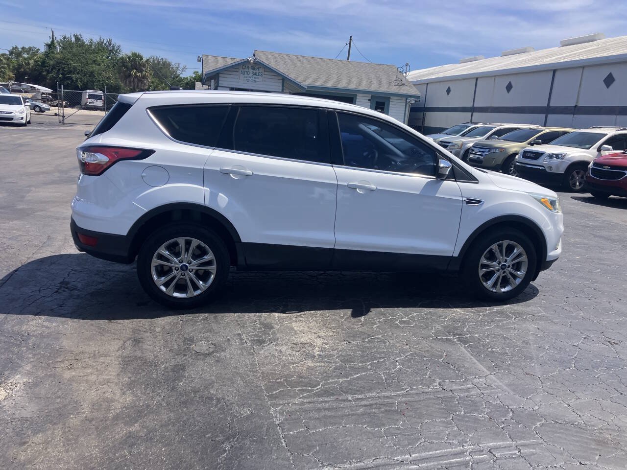 Used 2017 Ford Escape SE AWD/4WD image 13