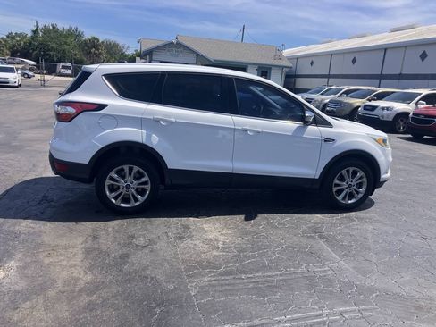 Used 2017 Ford Escape SE AWD/4WD image 13