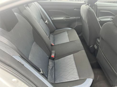 Used 2025 Nissan Versa SV FWD image 36