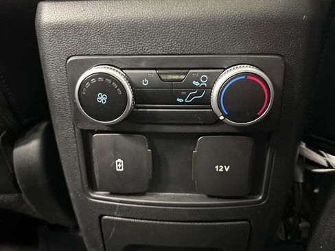 Used 2023 Ford Explorer ST-Line image 33