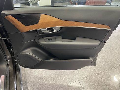 Used 2024 Volvo XC90 T8 Plus w/ Protection Package AWD/4WD image 39