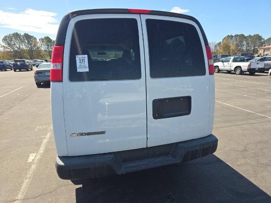 Used 2019 Chevrolet Express 2500 LS w/ Driver Convenience Package RWD image 6