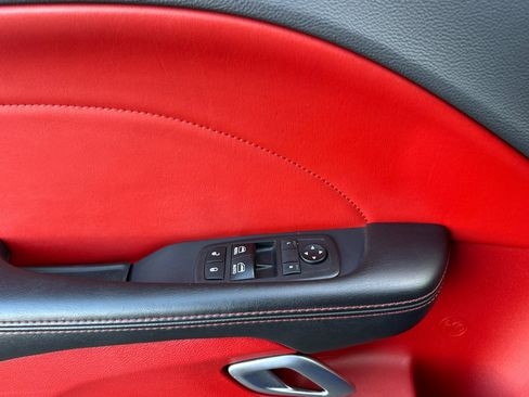 Used 2018 Dodge Challenger R/T Scat Pack w/ Leather Interior Group image 11