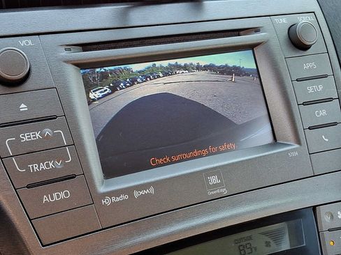 Used 2014 Toyota Prius Four FWD image 16