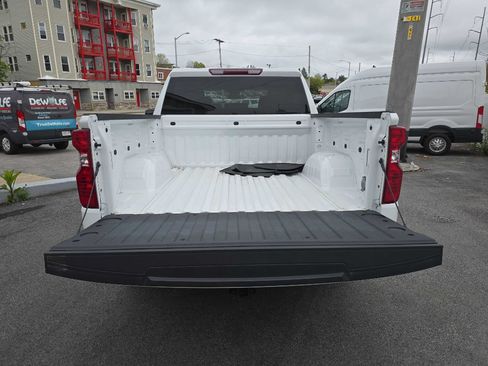 Used 2024 Chevrolet Silverado 1500 LT AWD/4WD image 8