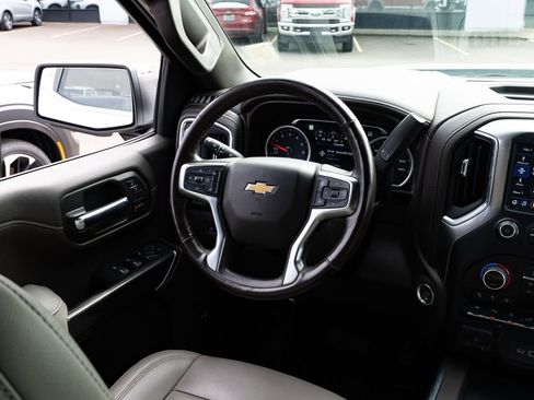 Used 2020 Chevrolet Silverado 1500 LTZ w/ LTZ Premium Package image 9