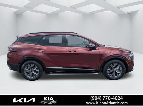Used 2023 Kia Sportage SX FWD image 2