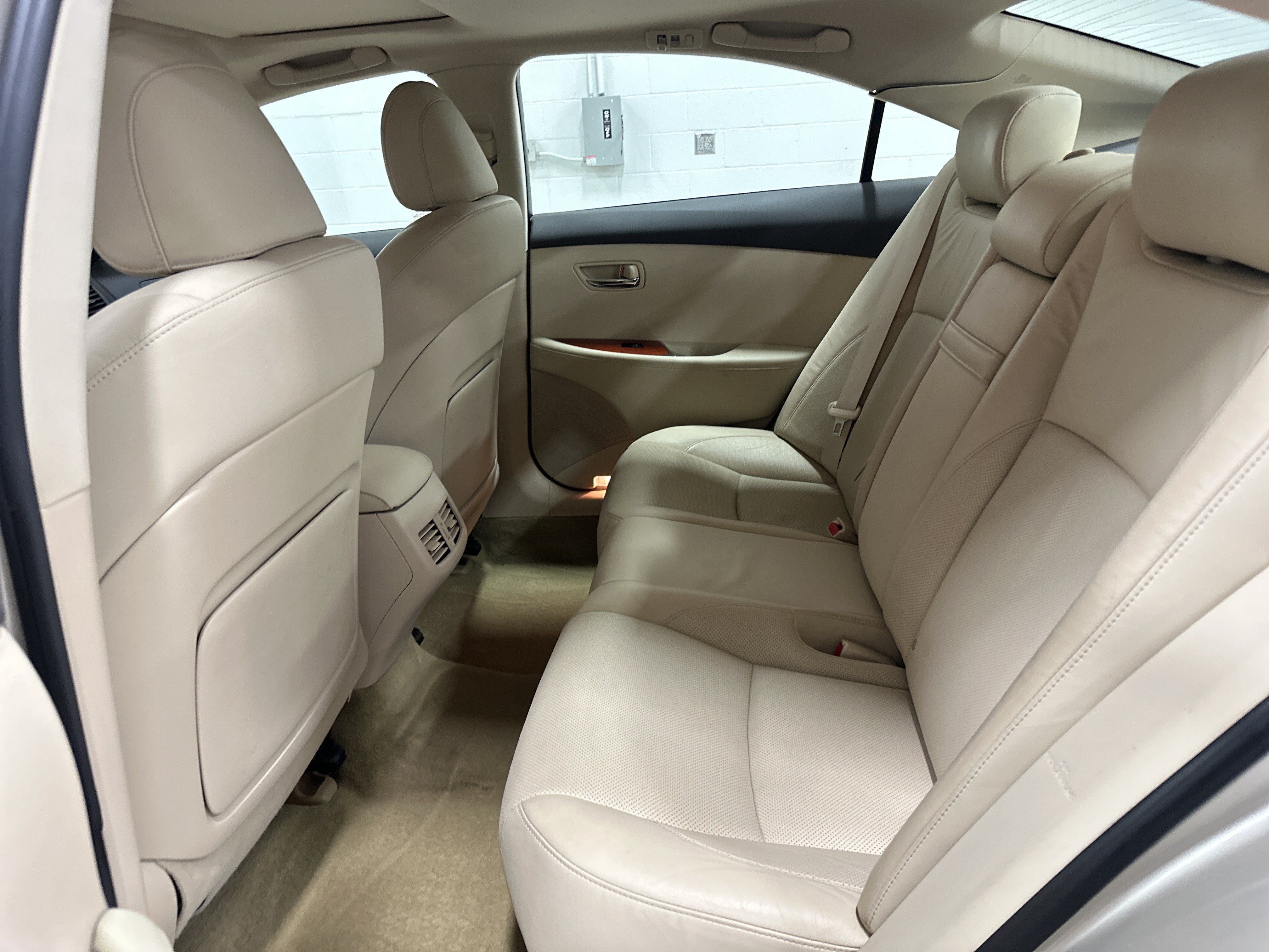 Used 2011 Lexus ES 350 FWD image 31
