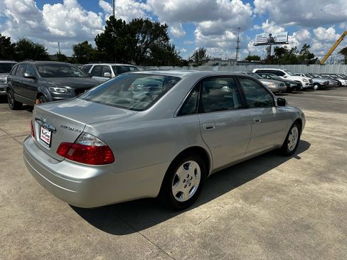 Used 2003 Toyota Avalon XLS image 5