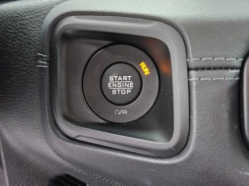 Used 2024 Jeep Wrangler Unlimited Rubicon AWD/4WD image 26