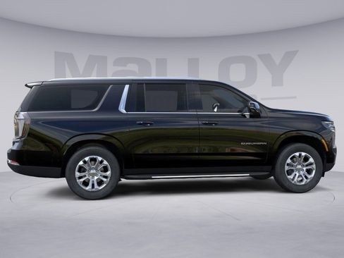 New 2026 Chevrolet Suburban LT w/ Comfort Package image 5