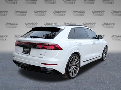 New 2026 Audi Q8 Prestige image 9