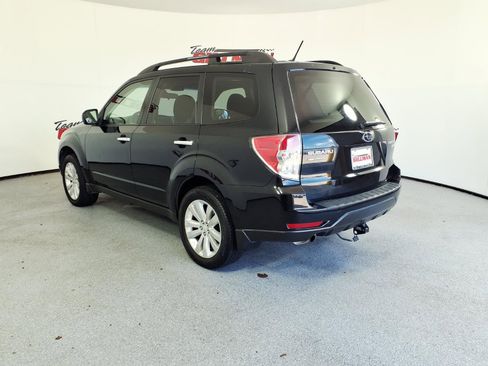 Used 2013 Subaru Forester 2.5X Premium AWD/4WD image 5