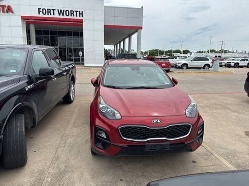 Used 2020 Kia Sportage LX w/ LX Popular Package AWD/4WD image 2