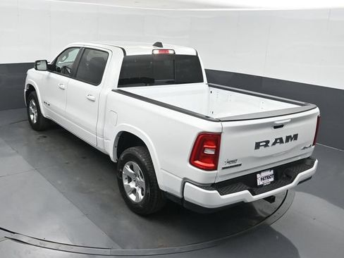New 2026 RAM 1500 4x4 Crew Cab image 33