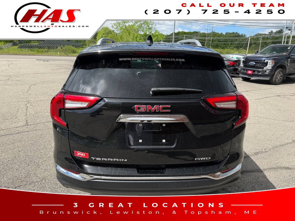 Used 2024 GMC Terrain SLT AWD/4WD image 5