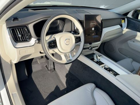 New 2026 Volvo XC60 B5 Ultra w/ Protection Package Premier image 4