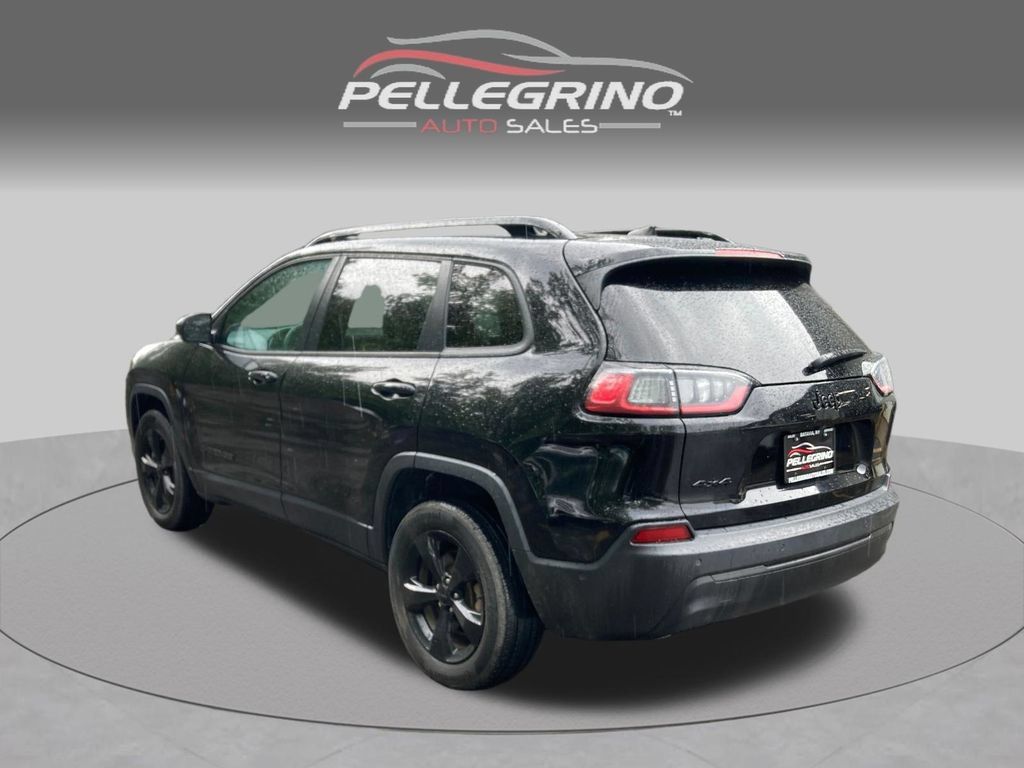 Used 2023 Jeep Cherokee Altitude Lux w/ Elite Group AWD/4WD image 4