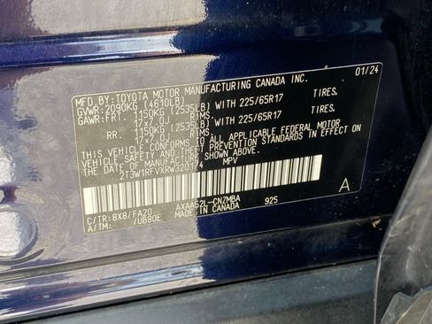 Used 2024 Toyota RAV4 XLE FWD image 34