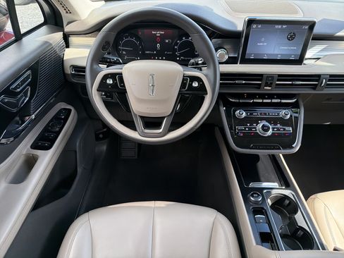Used 2022 Lincoln Corsair FWD image 16