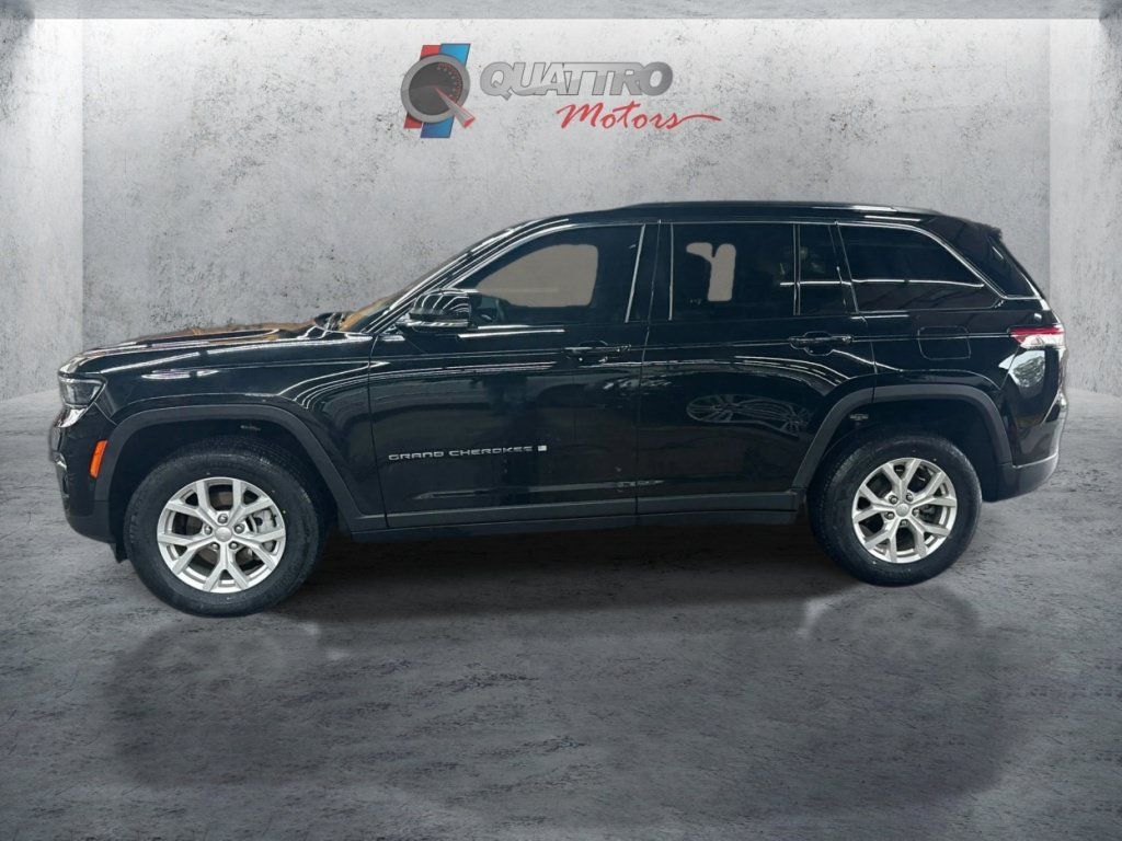 Used 2023 Jeep Grand Cherokee Limited AWD/4WD image 2
