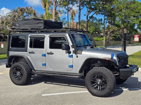 Used 2015 Jeep Wrangler Unlimited Sport w/ Connectivity Group AWD/4WD image 19