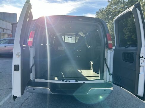 Used 2014 Chevrolet Express 1500 LT w/ LT Preferred Equipment Group image 5