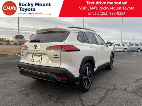 Used 2024 Toyota Corolla Cross AWD Hybrid w/ Convenience Package image 7