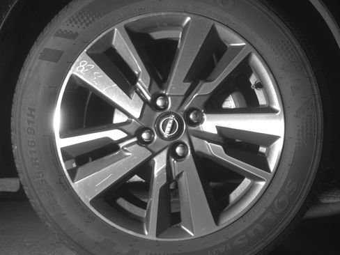 Used 2025 Nissan Versa SV FWD image 16