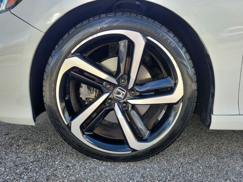 Used 2020 Honda Accord Sport image 9