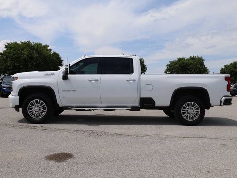 Used 2020 Chevrolet Silverado 3500 High Country w/ Technology Package AWD/4WD image 8