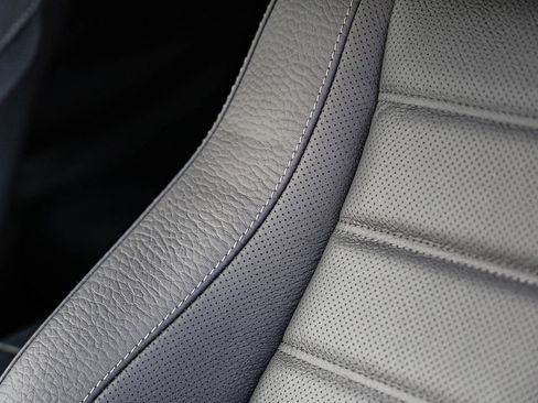 New 2026 Mercedes-Benz GLS 450 4MATIC image 25