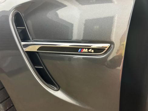 Used 2015 BMW M4 Convertible image 16