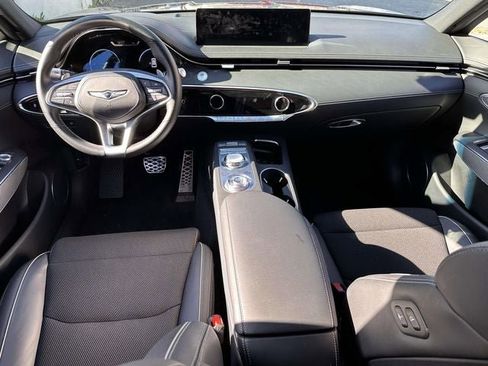 Used 2025 Genesis GV70 2.5T w/ Sport Prestige Package image 21