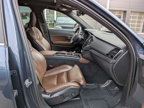 Certified 2023 Volvo XC90 B6 Ultimate image 31