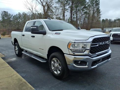 Used 2024 RAM 2500 Big Horn w/ Bed Utility Group image 3