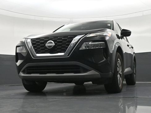 Used 2022 Nissan Rogue SV w/ SV Premium Package FWD image 30