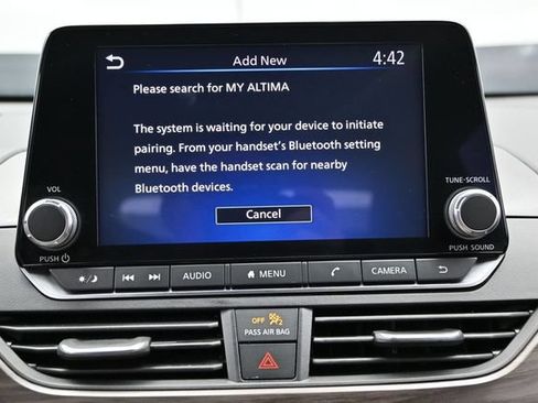 Used 2024 Nissan Altima 2.5 SV AWD/4WD image 29