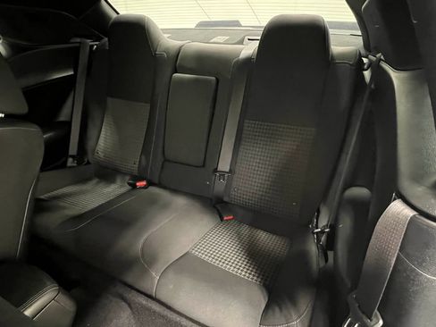 Used 2019 Dodge Challenger R/T RWD image 30