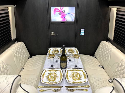 Used 2022 Mercedes-Benz Sprinter 3500 image 12