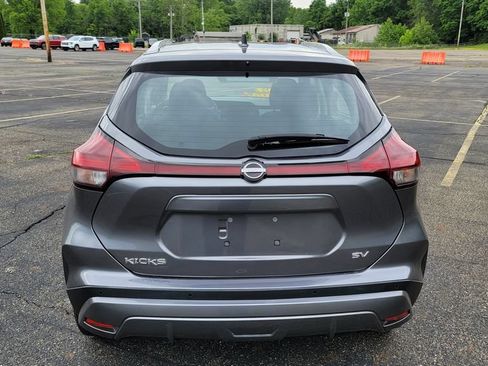 Used 2024 Nissan Kicks SV FWD image 10